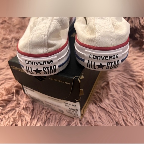New Converse Shoreline Women’s Shoes - Picture 4 of 6